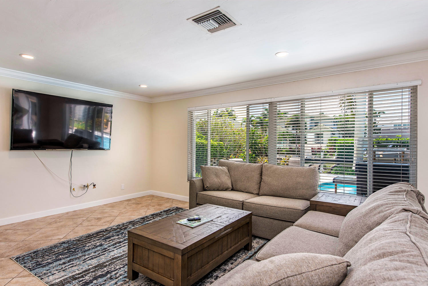 Family room in Naples vacation rental house